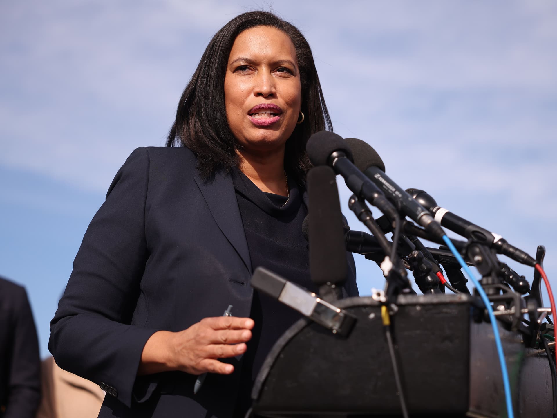 Why Mayor Muriel Bowser Wants To Repeal I-82