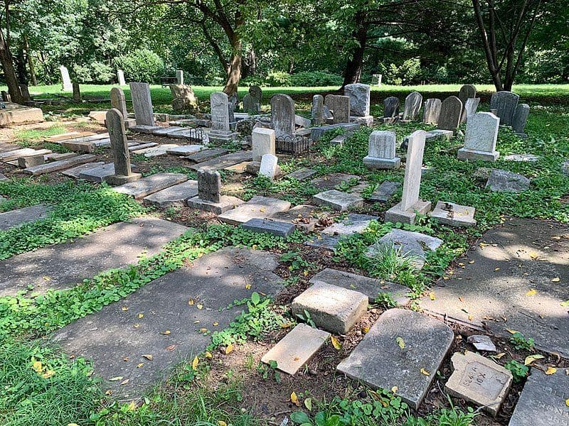 Graves at Mount Zion Cemetery in Georgetown.