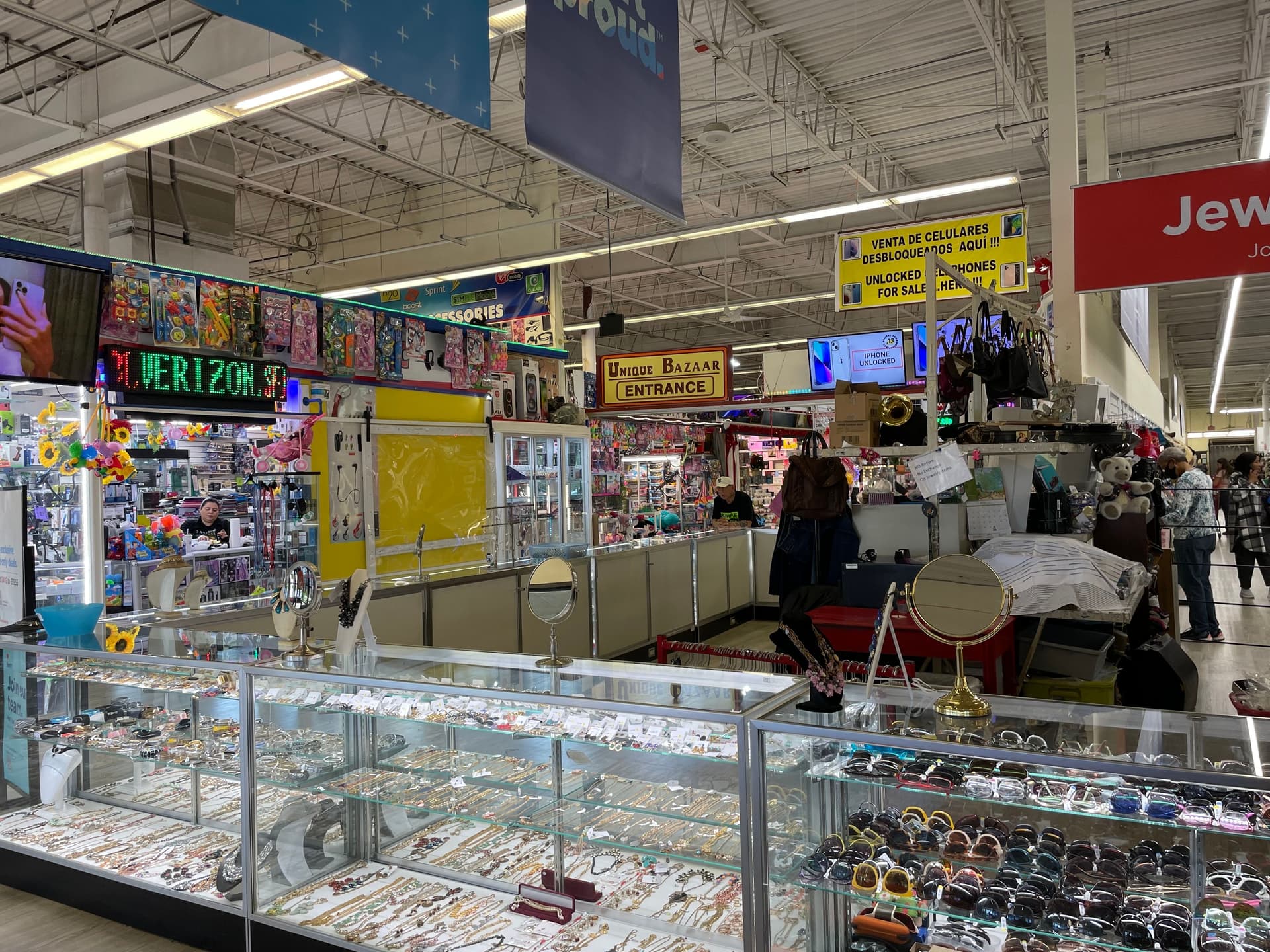 The Best Thrifting Spots In the DMV