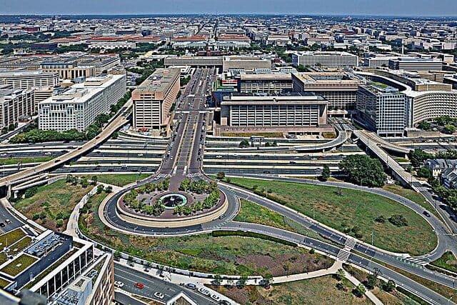 Will Trump Help DC Create a New Neighborhood in SW?