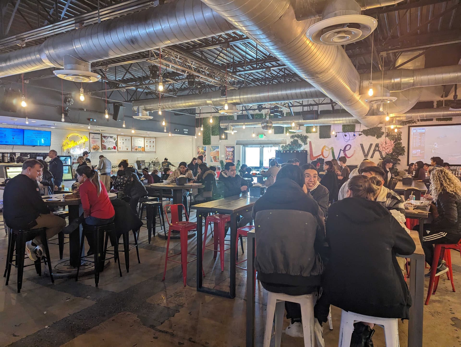 Where is this bustling food hall?